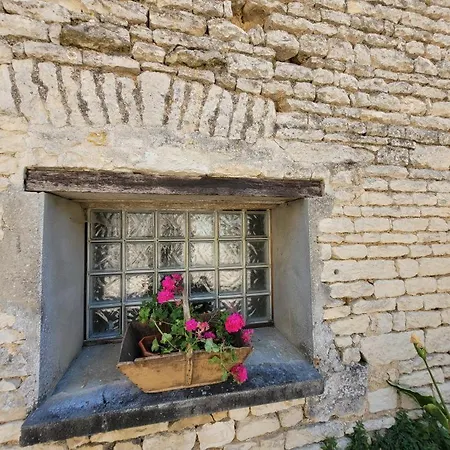 La Grue Vakantiehuis Mons (Charente)